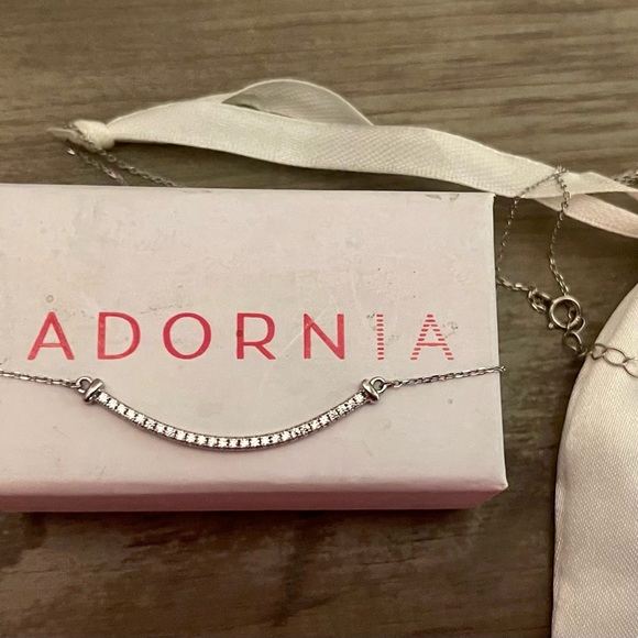 Adornia .925 Sterling Crystal Curved Bar Necklace - Picture 1 of 6